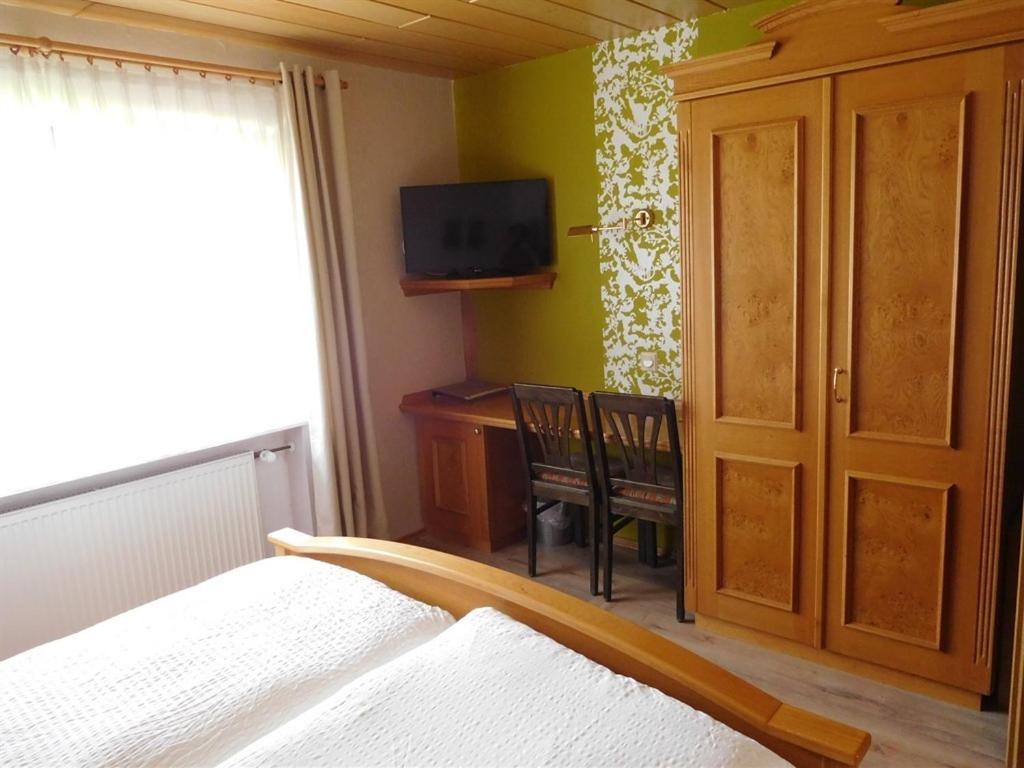 Inn Landgasthof "Zur Gemuetlichkeit" Mombris 객실 사진