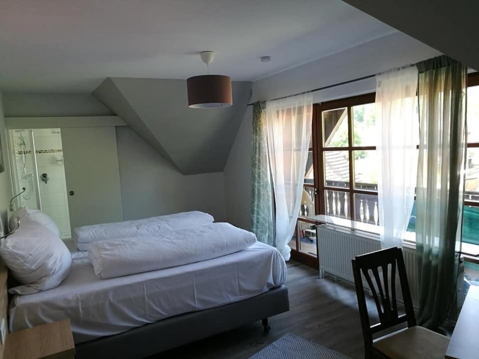 Inn Landgasthof "Zur Gemuetlichkeit" Mombris 객실 사진