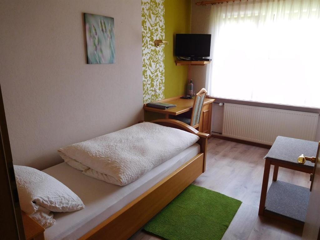 Inn Landgasthof "Zur Gemuetlichkeit" Mombris 객실 사진